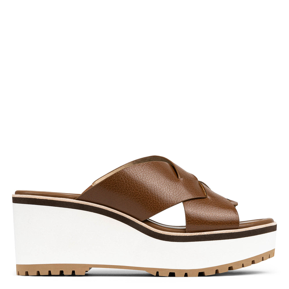 BEAUMONT Saddle - Donald Pliner Casual