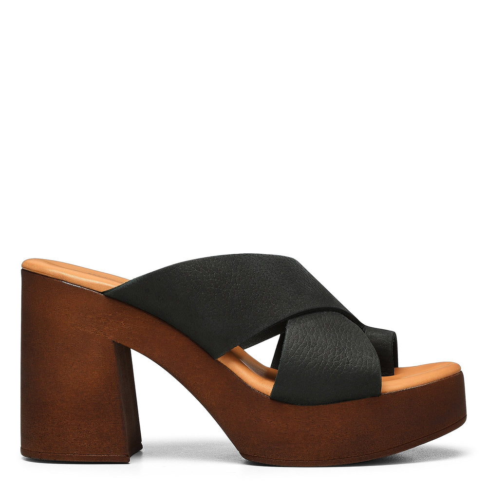 YELENA Black - Donald Pliner Casual