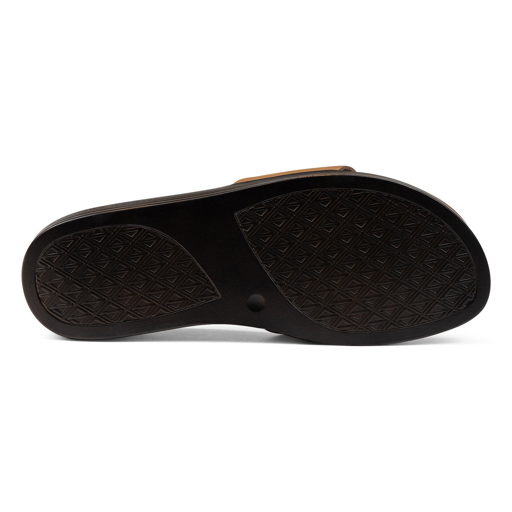 FIFI Saddle Leather - Donald Pliner Casual