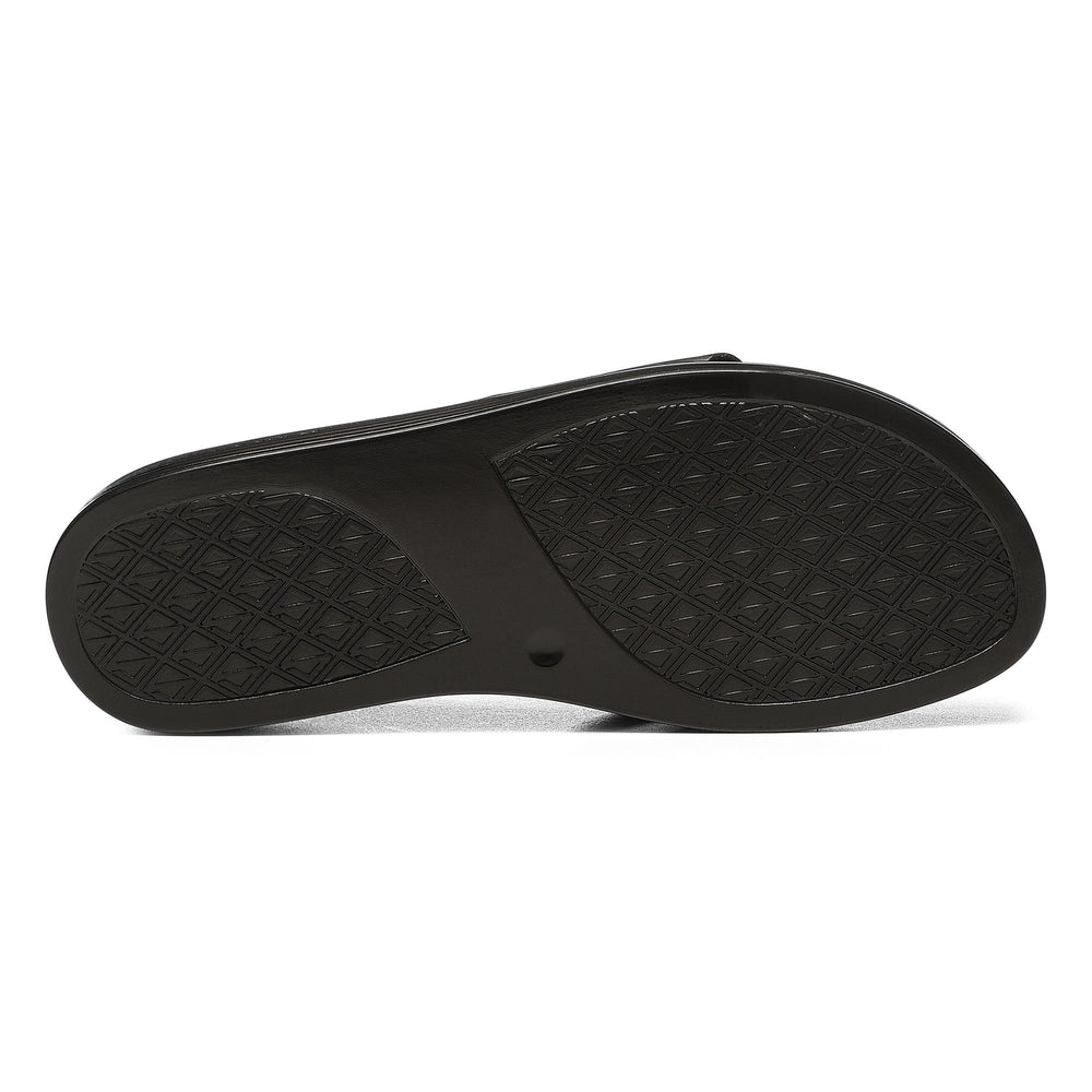 FIFI Black Leather - Donald Pliner Casual