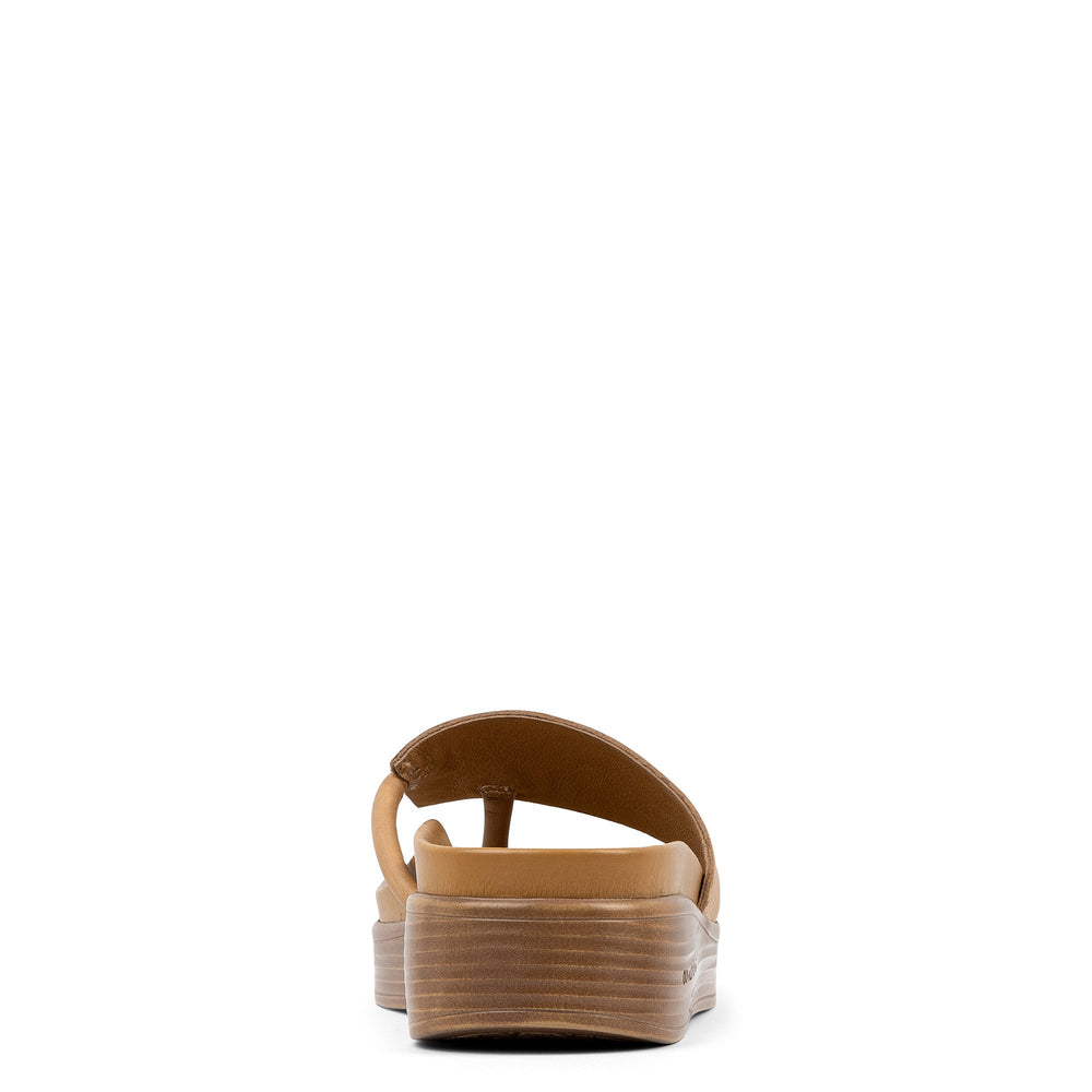 FIFI Camel Leather - Donald Pliner Casual