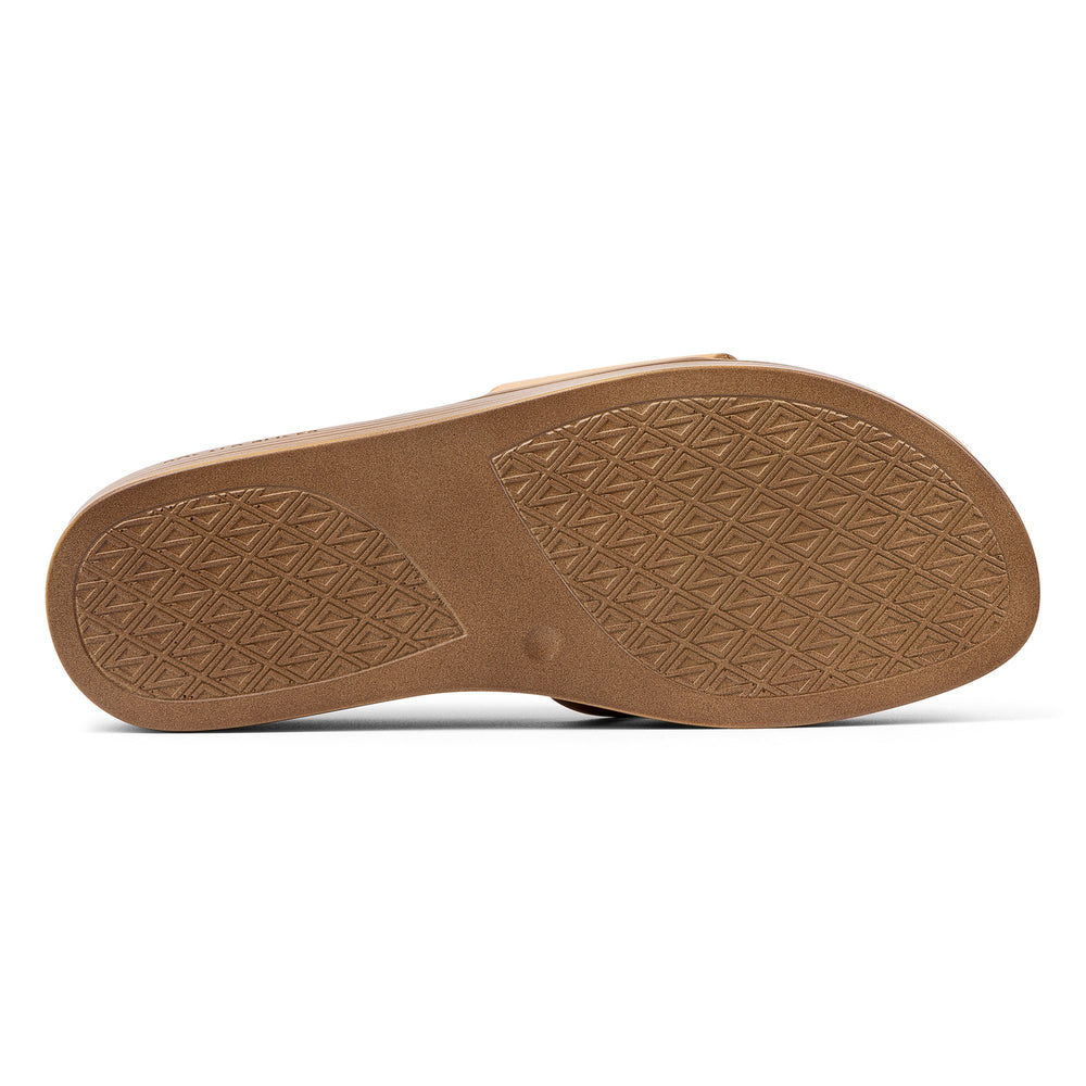 FIFI Camel Leather - Donald Pliner Casual