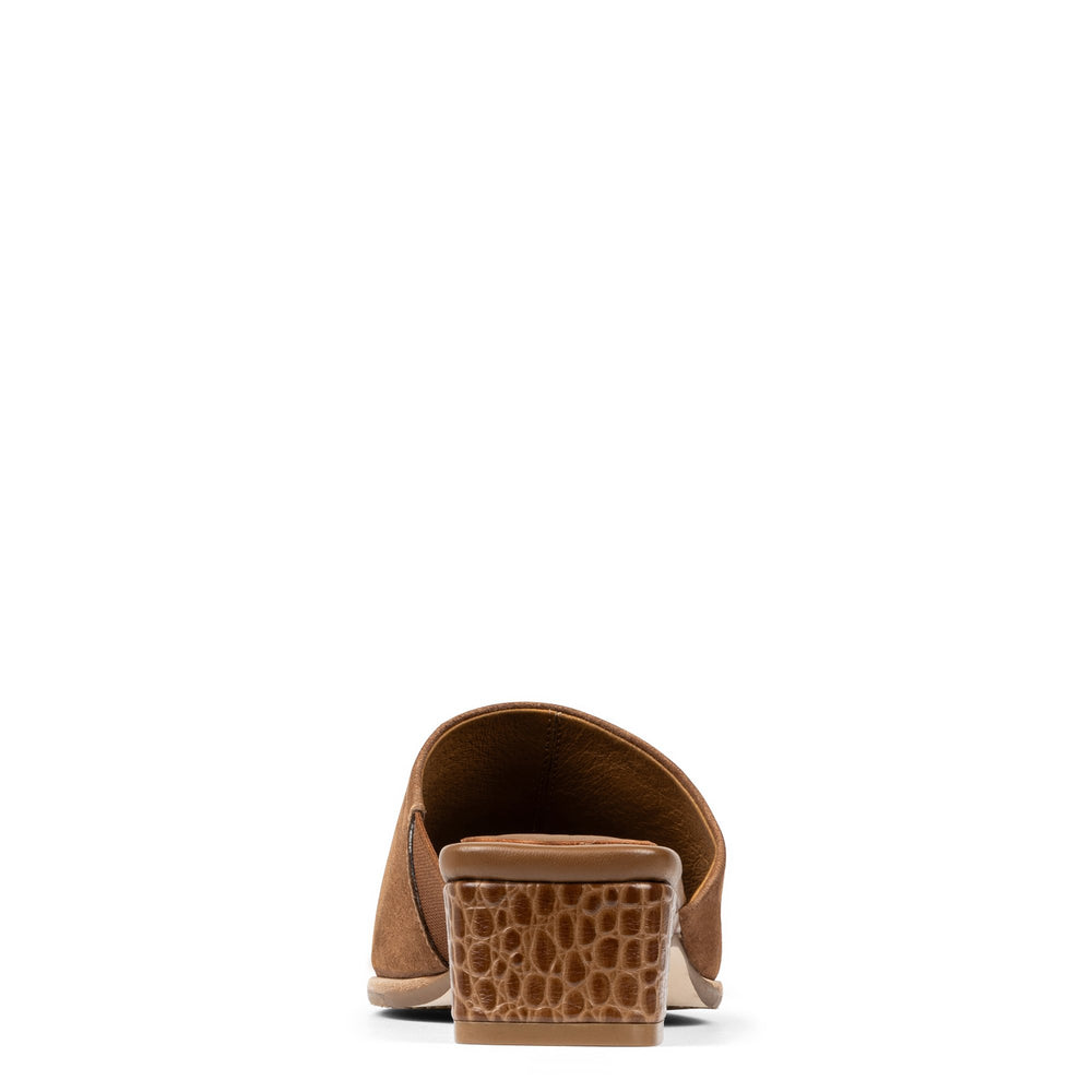 CLODIE Saddle Suede - Donald Pliner Casual