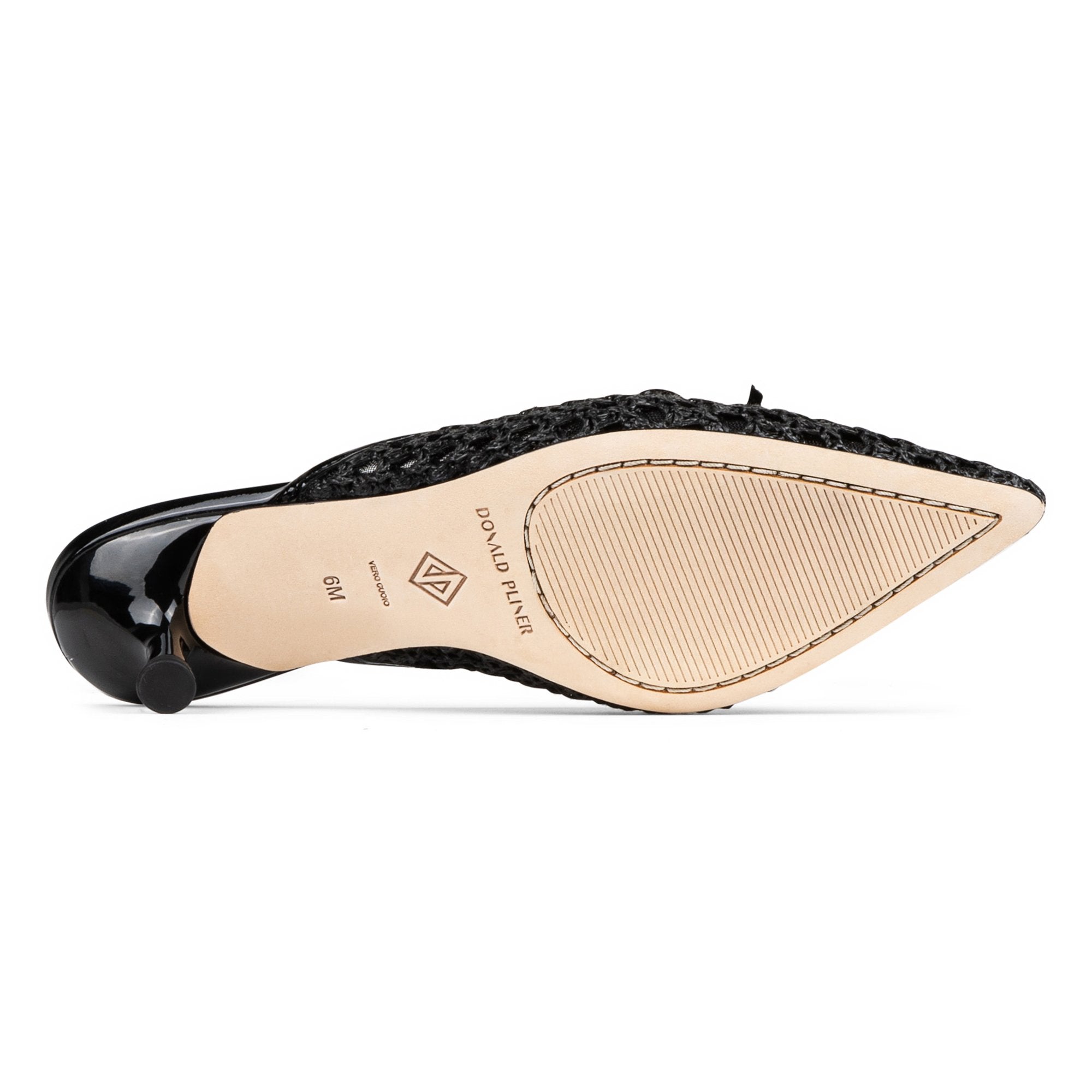 SOEL Black - Donald Pliner Casual