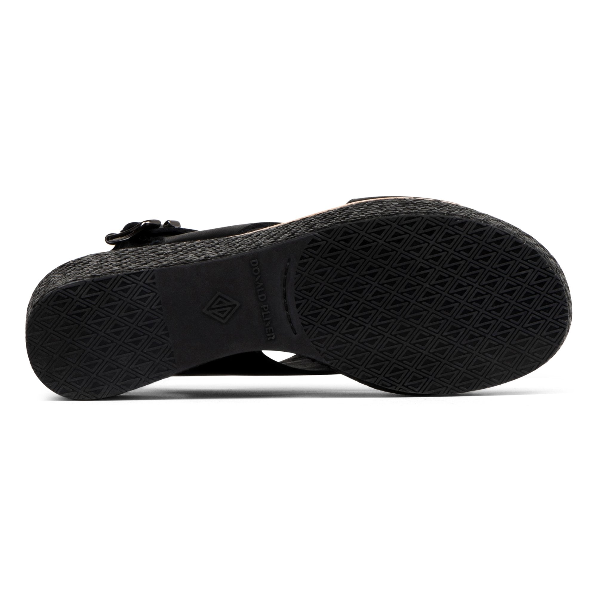 AREE Black - Donald Pliner Casual