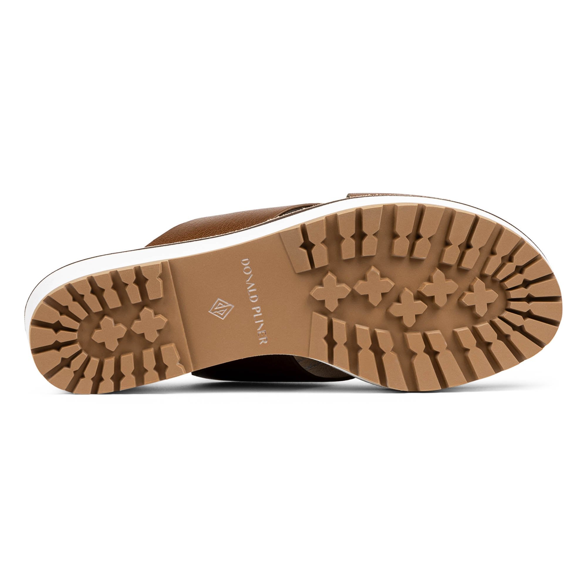 BEAUMONT Saddle - Donald Pliner Casual