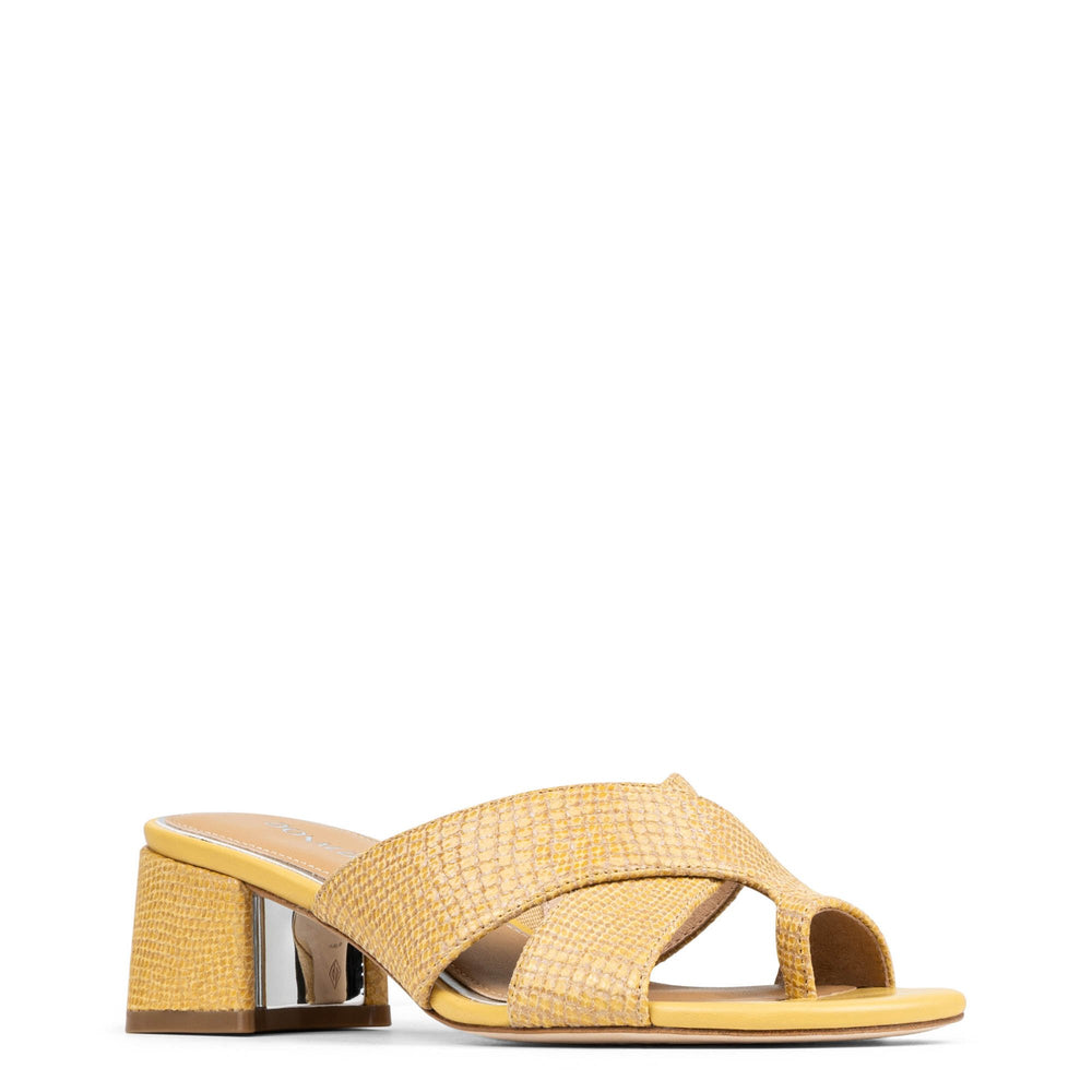 KEENA Honey - Donald Pliner Casual
