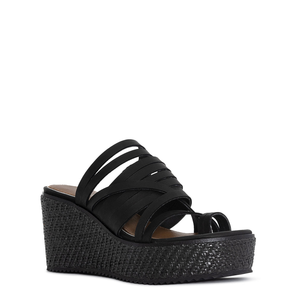 ITHACA Black - Donald Pliner Casual