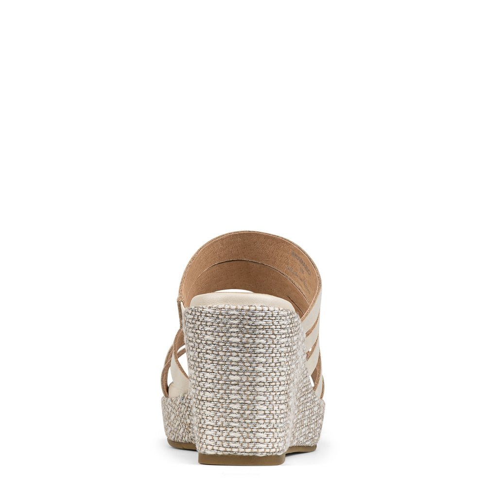 ANAMARI Foam - Donald Pliner Casual