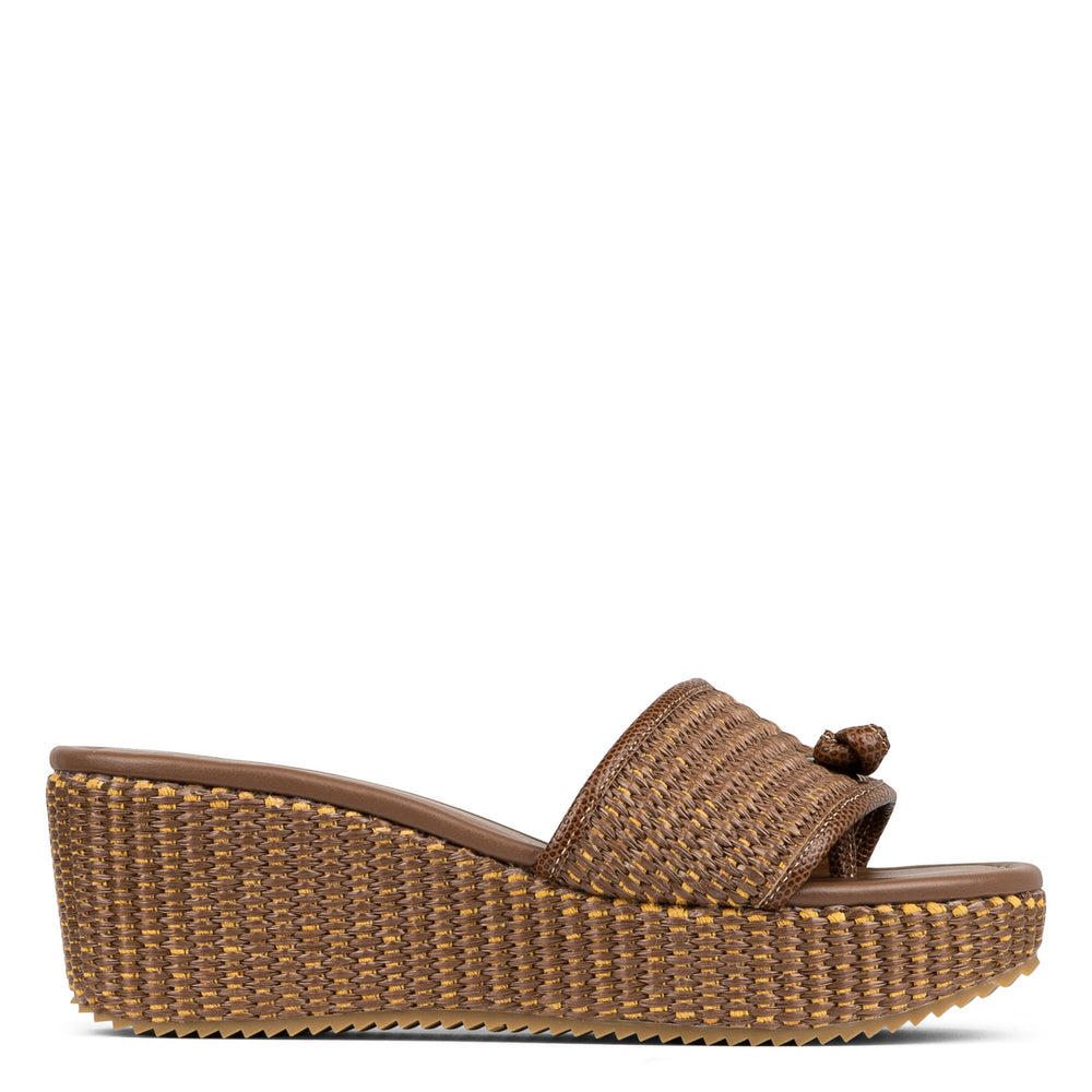 SILLI Saddle - Donald Pliner Casual