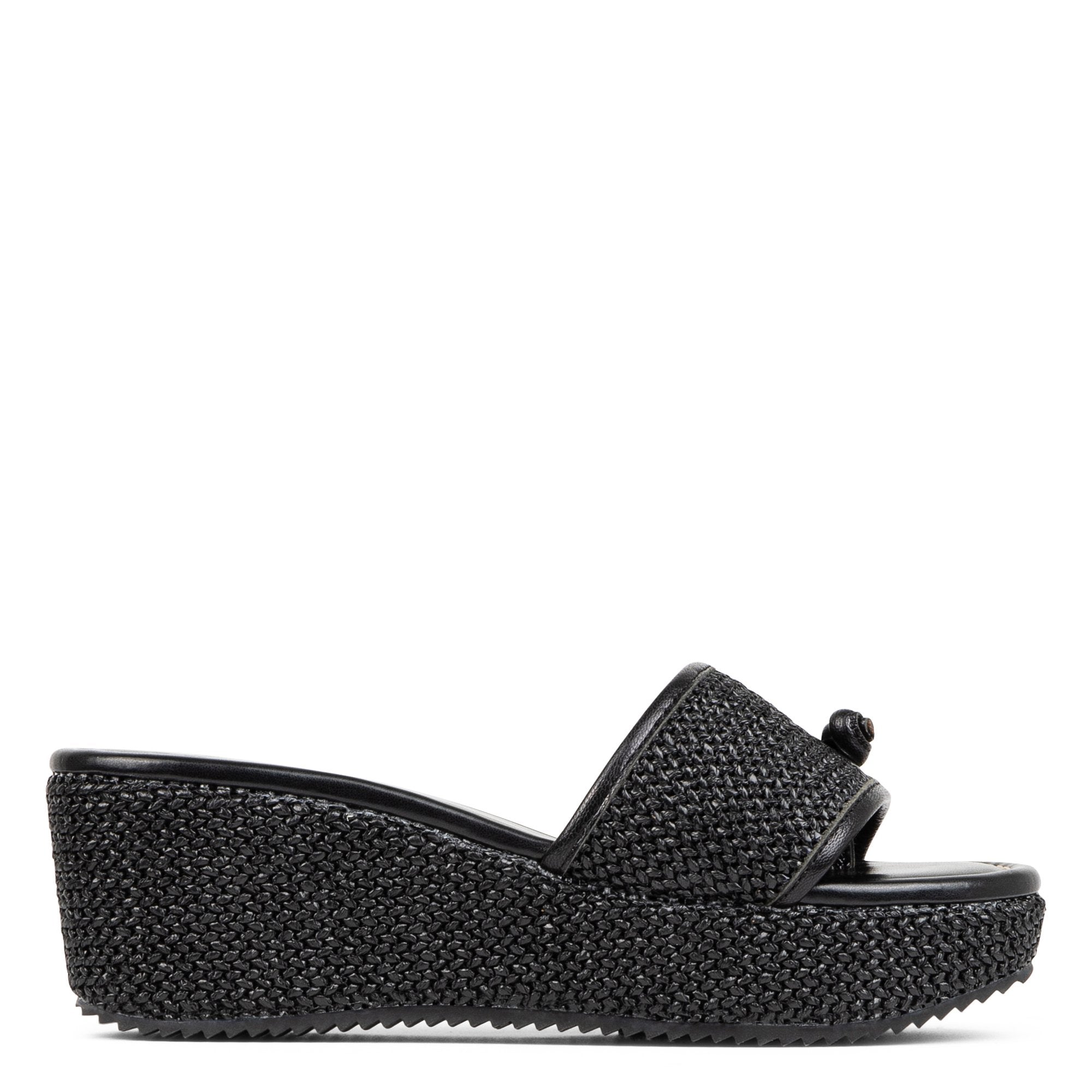 SILLI Black - Donald Pliner Casual