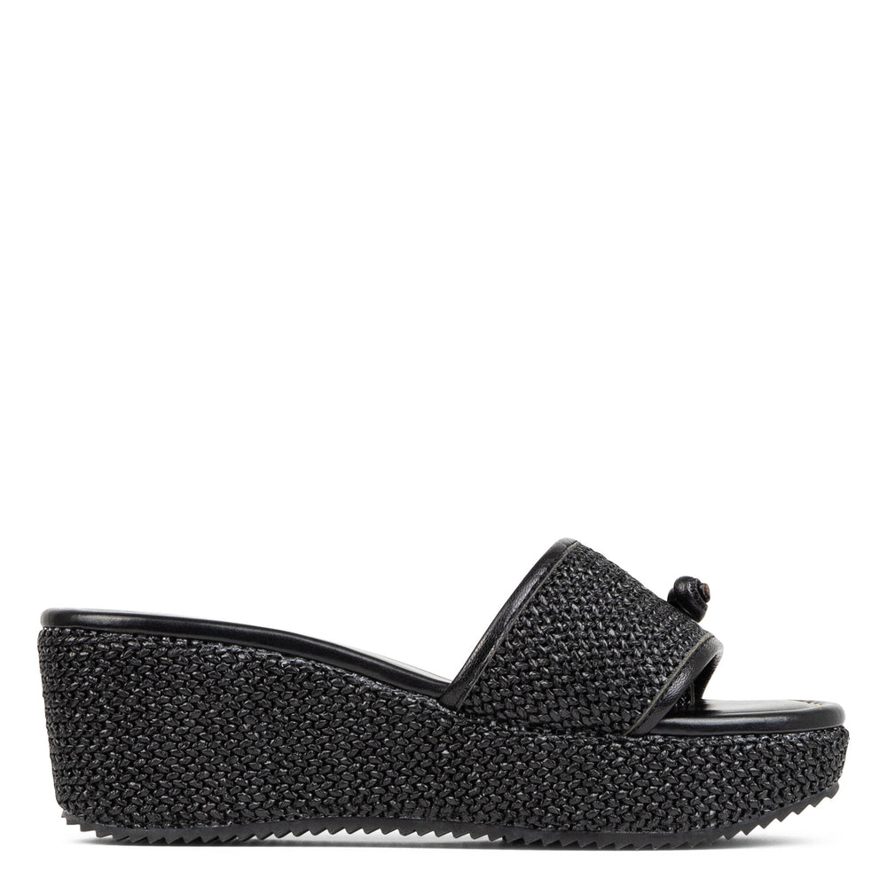 SILLI Black - Donald Pliner Casual