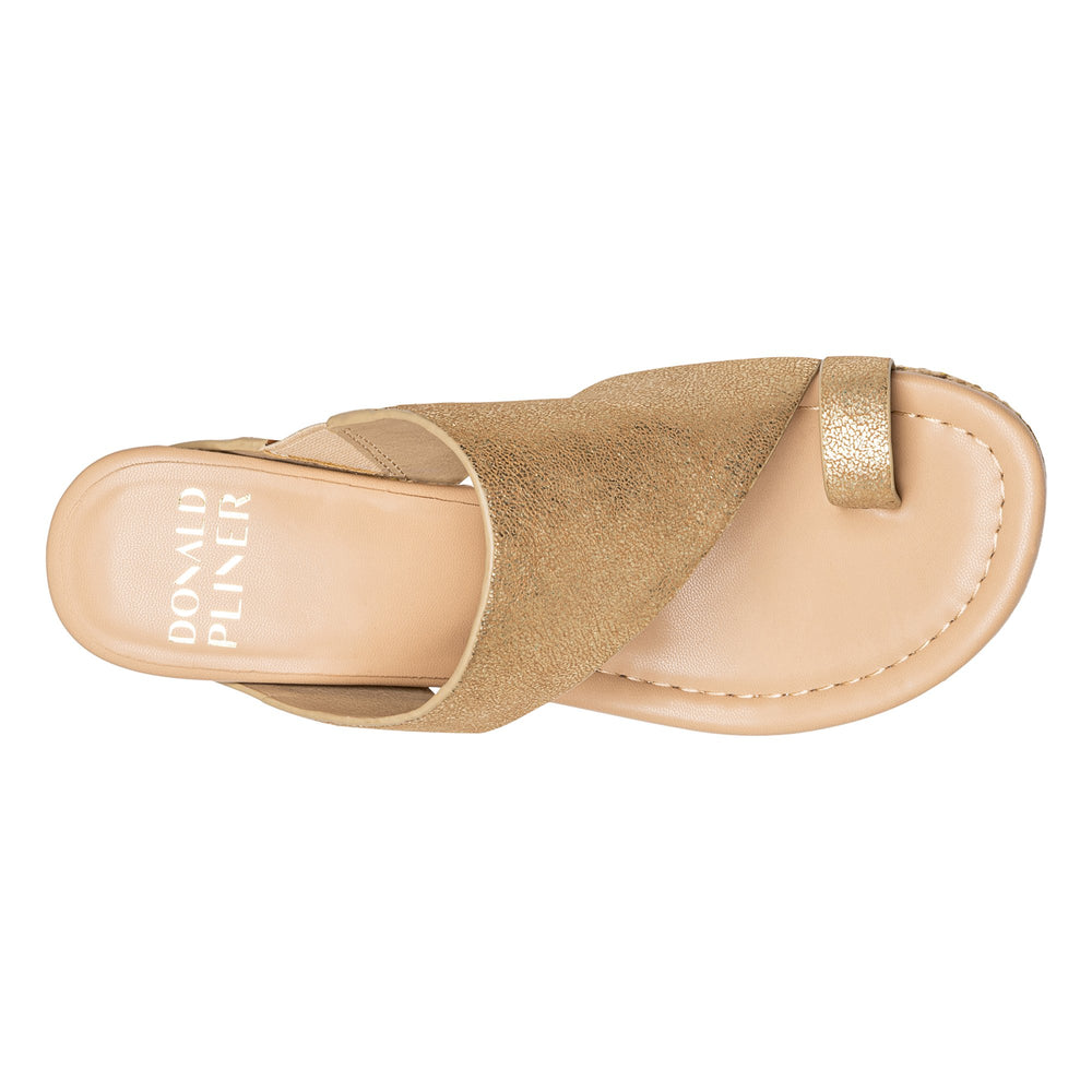 GYER Pale Gold - Donald Pliner Casual