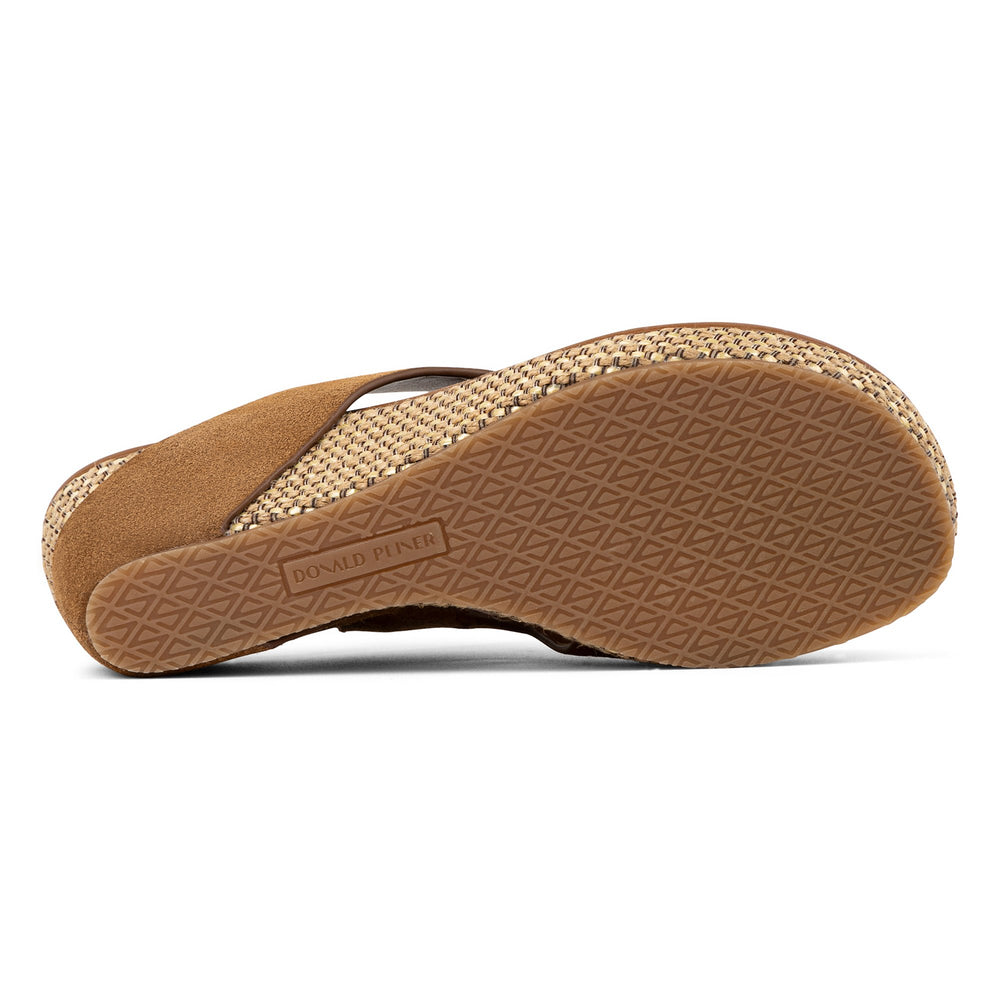 GYER Saddle Suede - Donald Pliner Casual