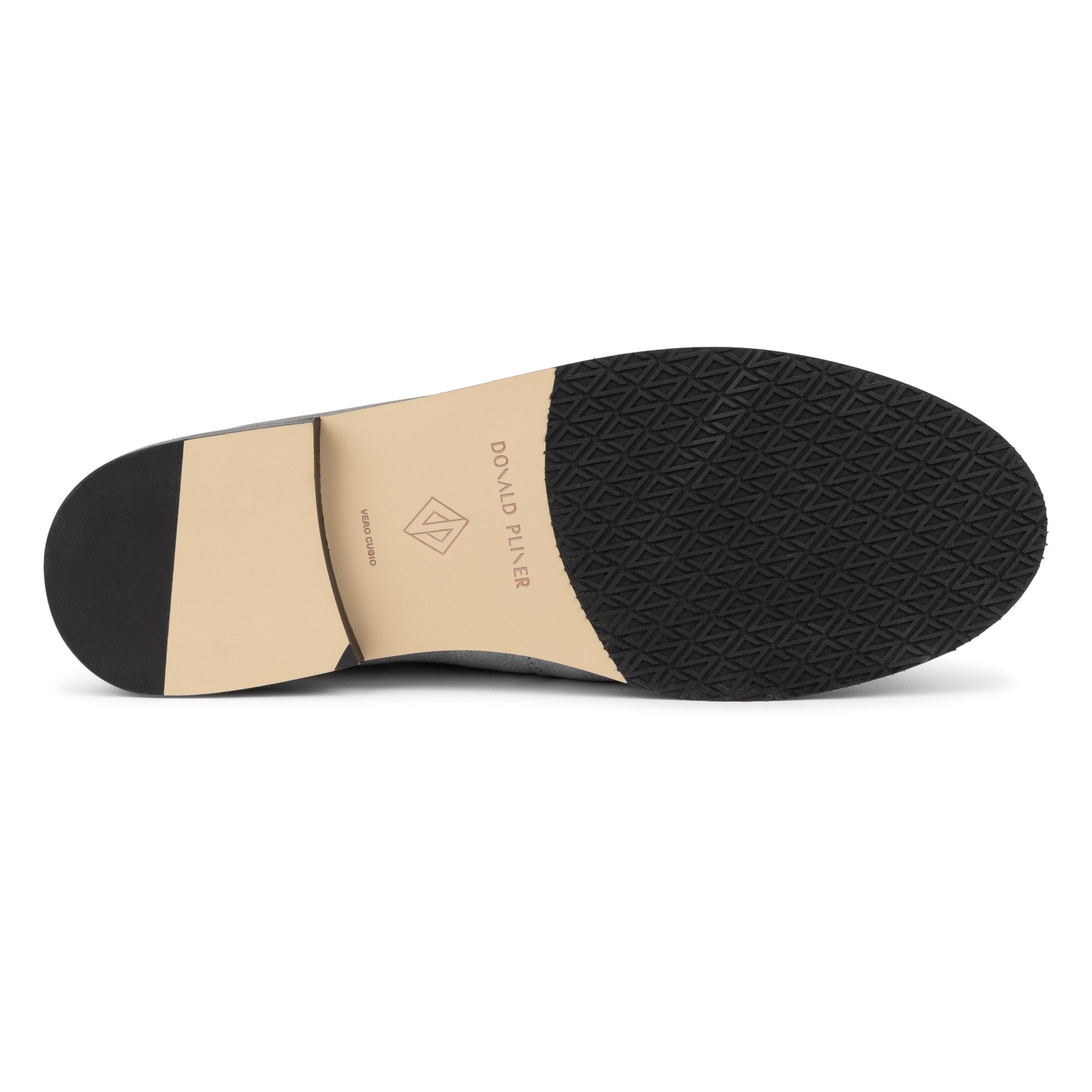 LISSI Silver - Donald Pliner Casual