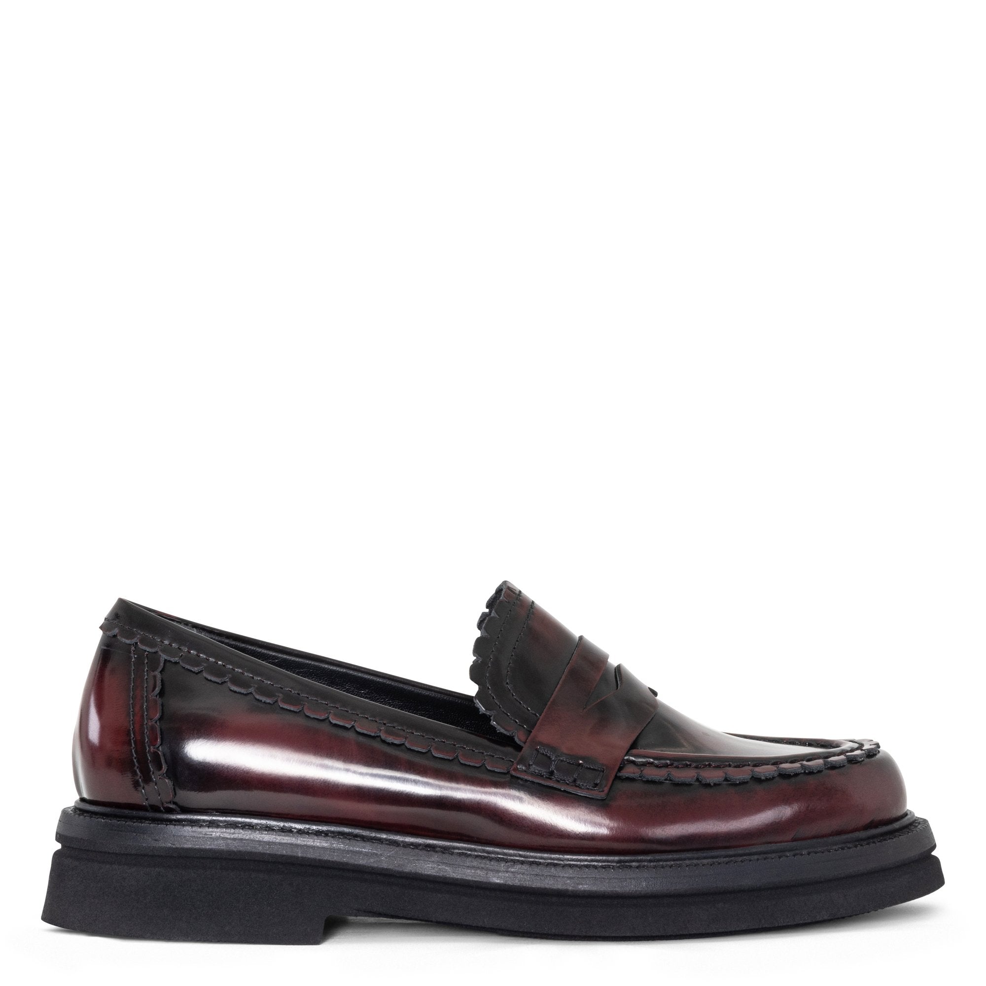 CARLISLE Wine - Donald Pliner Casual