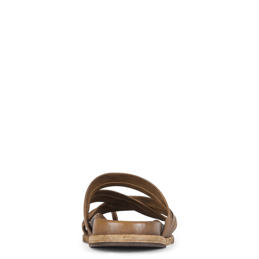 DEVANEE Camel - Donald Pliner Casual