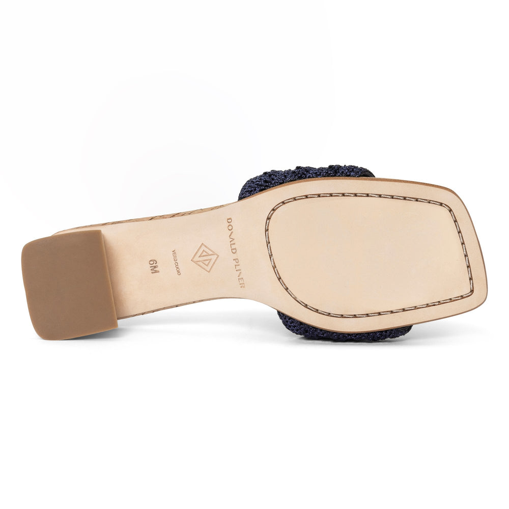 NAYLA Navy - Donald Pliner Casual