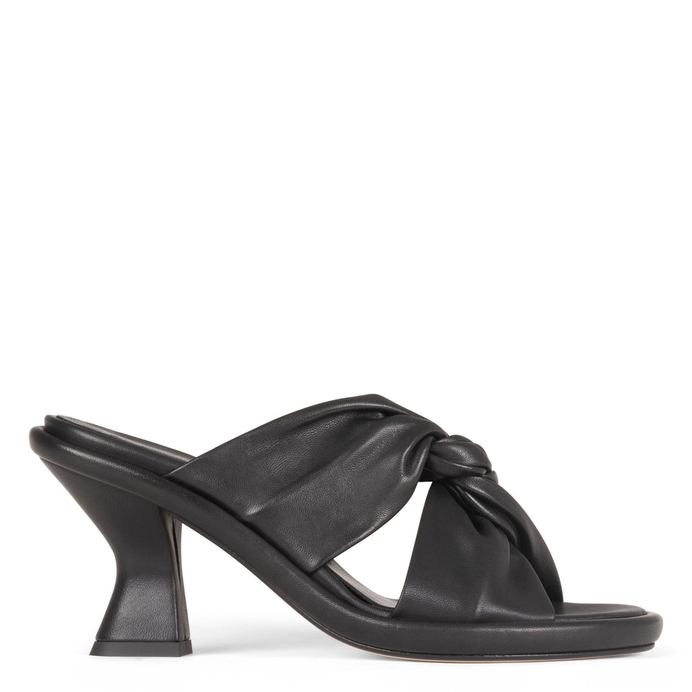 ANGELYCA Black - Donald Pliner Casual