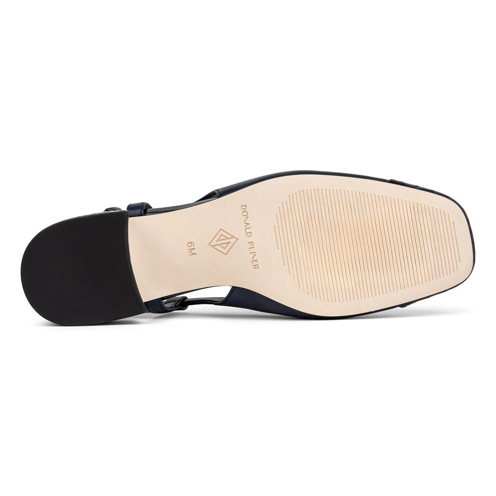 DAVINA Navy - Donald Pliner Casual