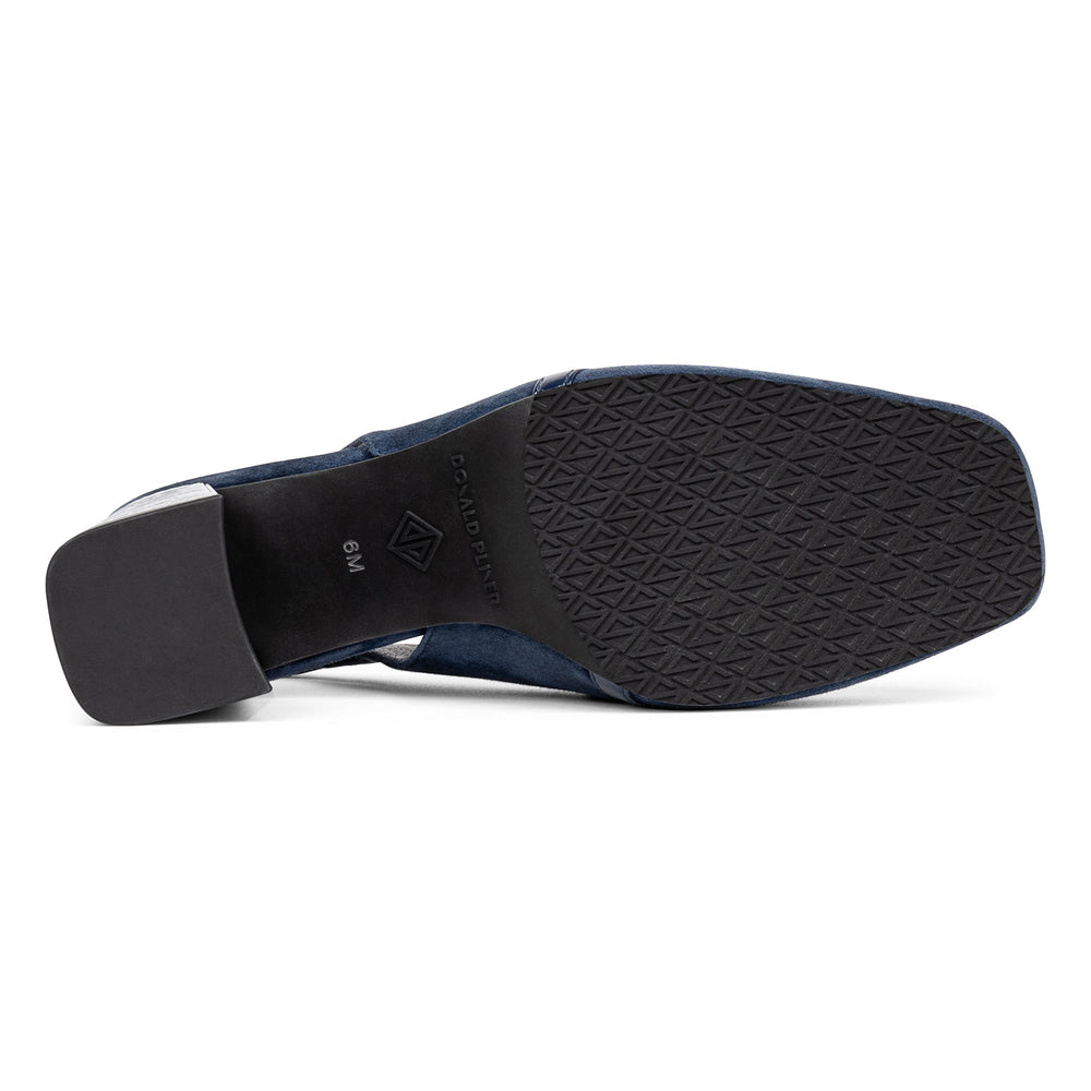 WALLA Navy - Donald Pliner Casual