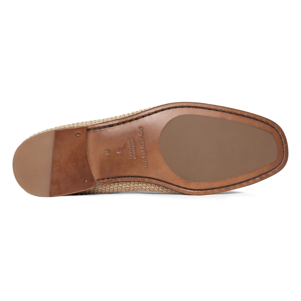 DACIO Natural - Donald Pliner Casual